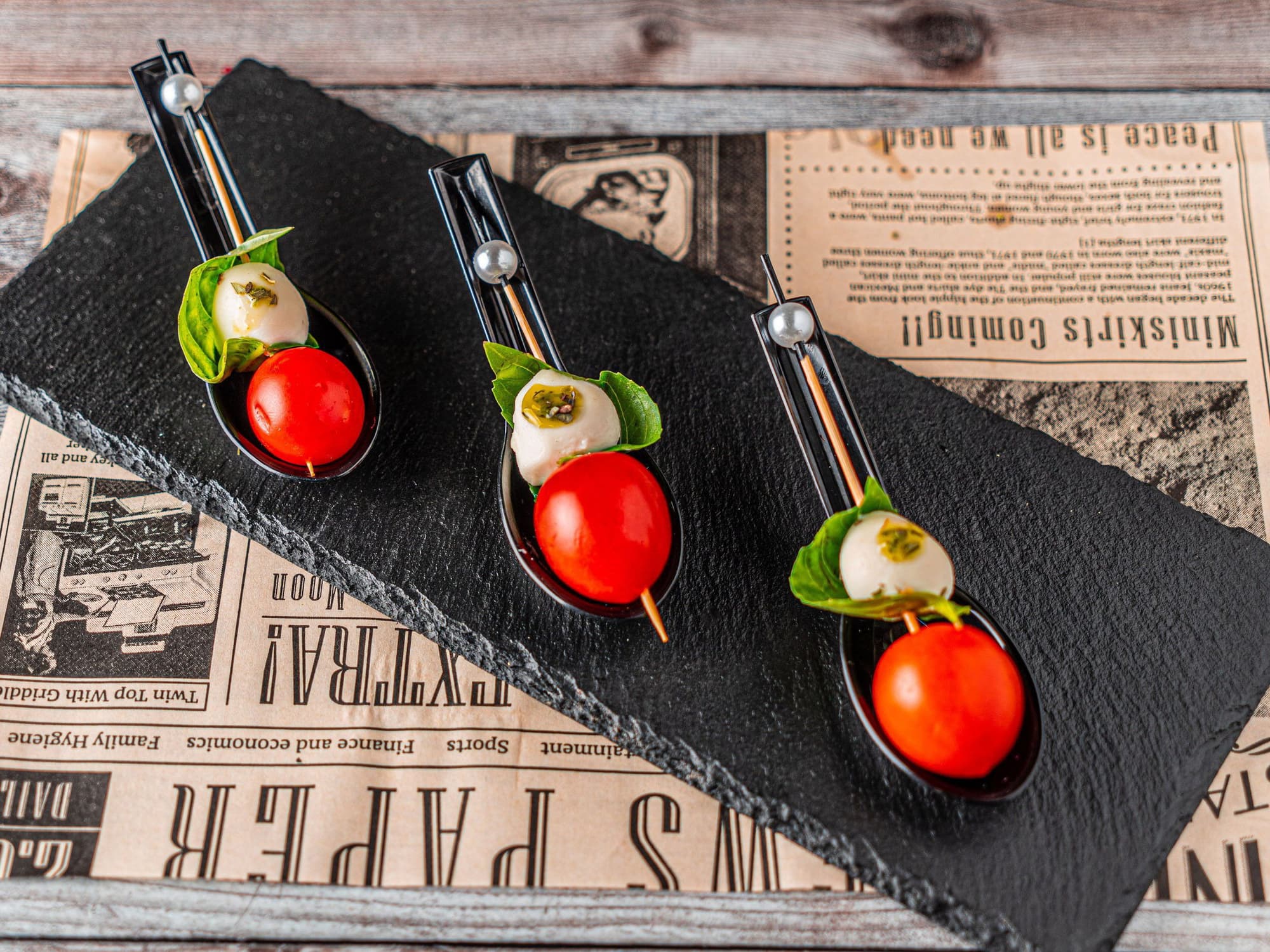 Канапе Капрезе